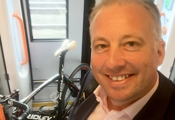 Chris-Rolland-taking-his-bike-to-London