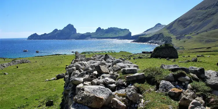 an image of the natural environment of one of the islands on St Kilda, a World Heritage Site off the coast of Scotland