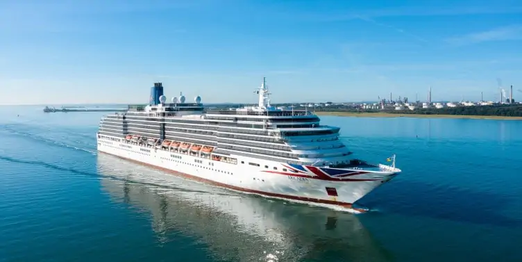 P&O Cruise ship sailing into Southampton