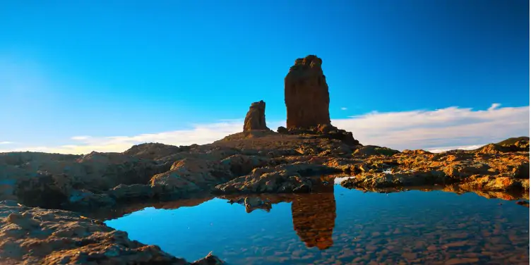 Views of Roque Nublo formation in the sunshine