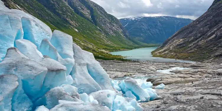 Jostedalsbreen glacier in Nordfjord
